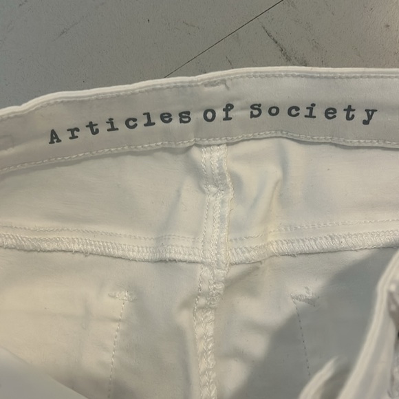 NWT women’s waist size 28 Article of Society white cuff crop pants - Picture 3 of 5